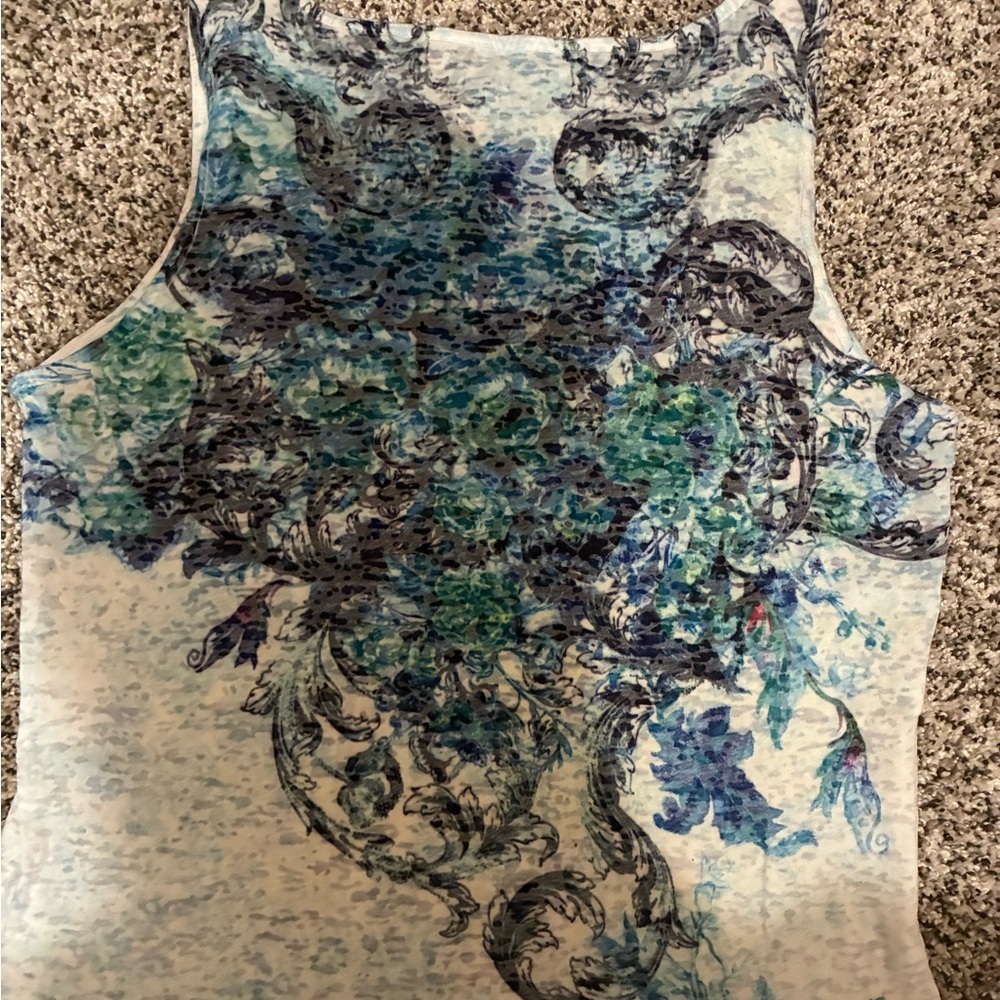 Express Printed Scoop Neck Sheer Tank Top, size M - Picture 9 of 11
